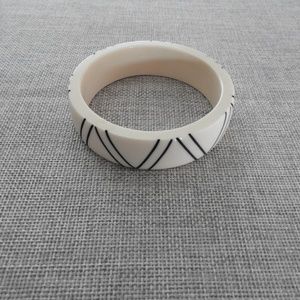 Thick Chunky Vintage Bangle
